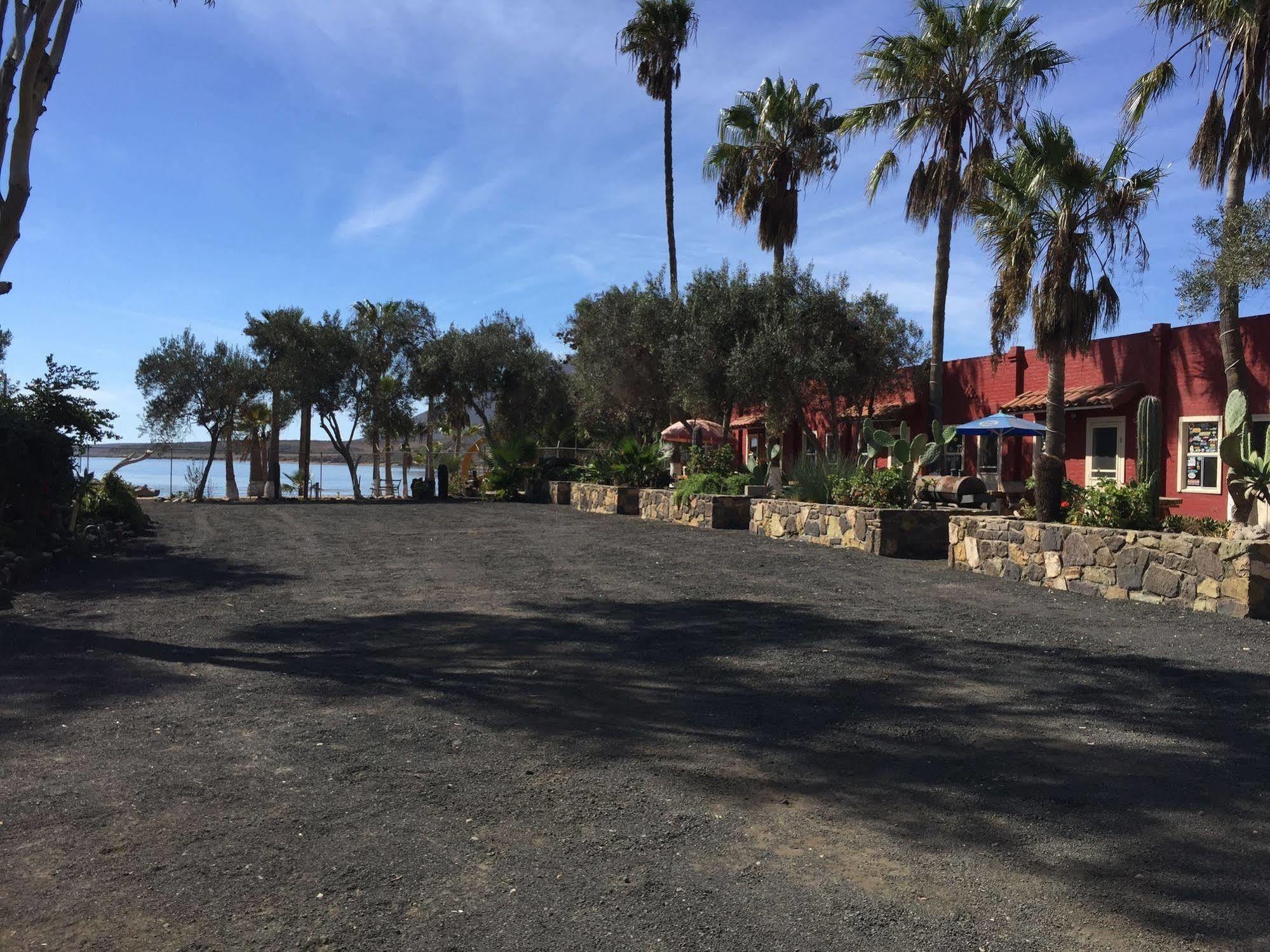 San Quintin Old Mill Hotel מראה חיצוני תמונה