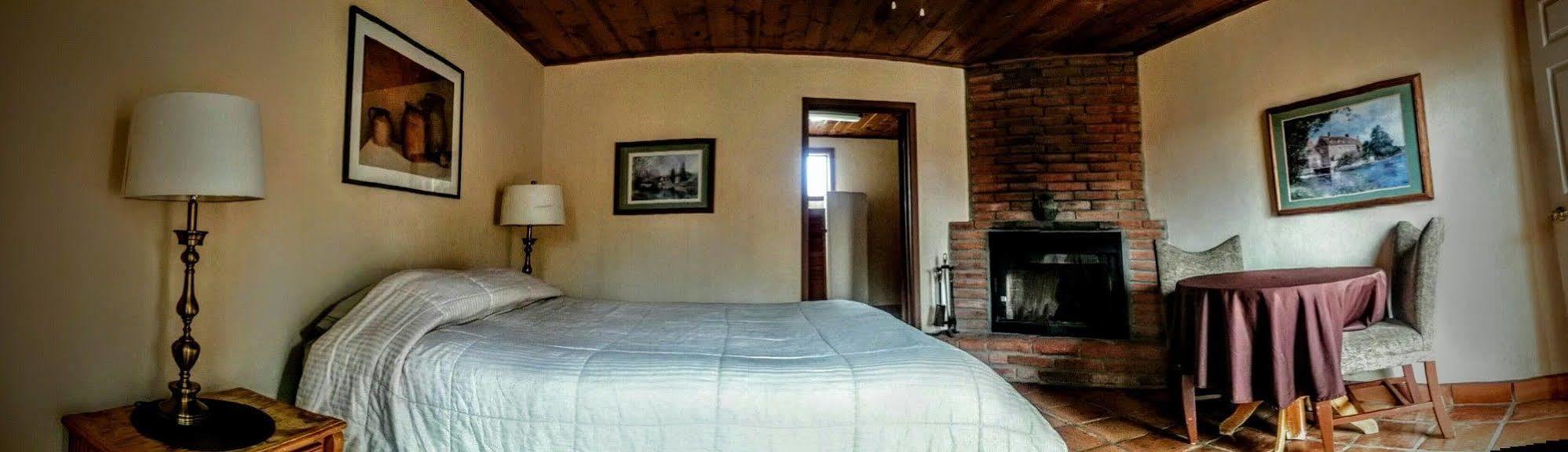San Quintin Old Mill Hotel מראה חיצוני תמונה