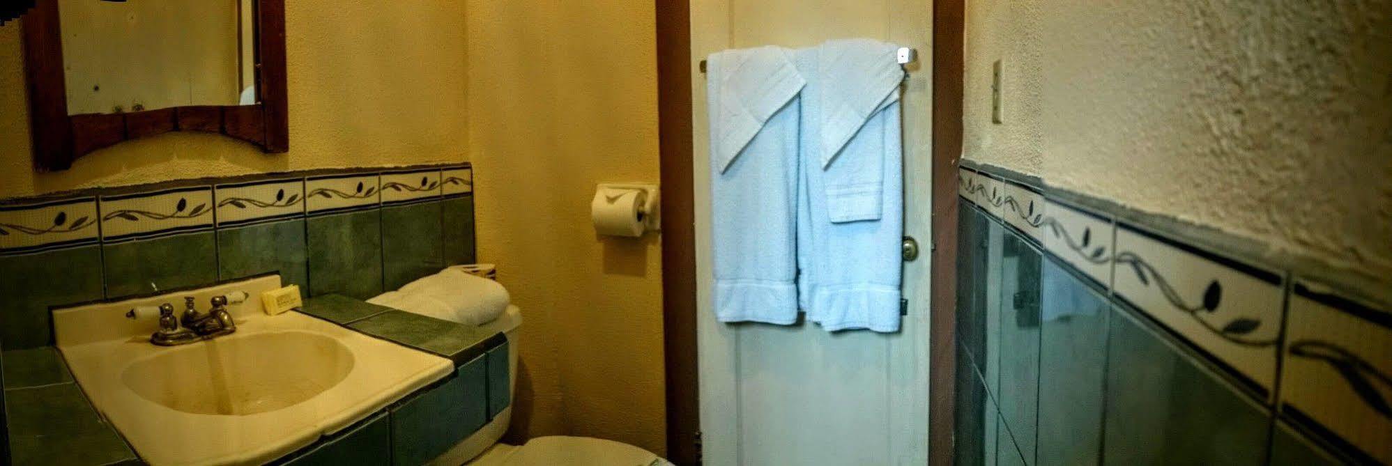 San Quintin Old Mill Hotel מראה חיצוני תמונה