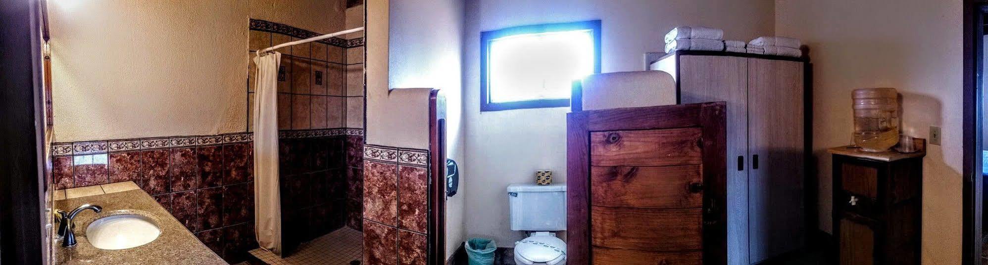 San Quintin Old Mill Hotel מראה חיצוני תמונה